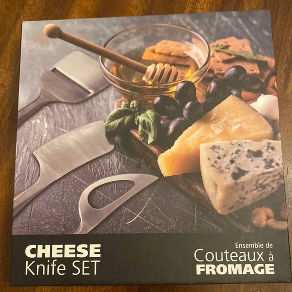 Brand new in box ** Cheese knife set - Picture 1 of 3